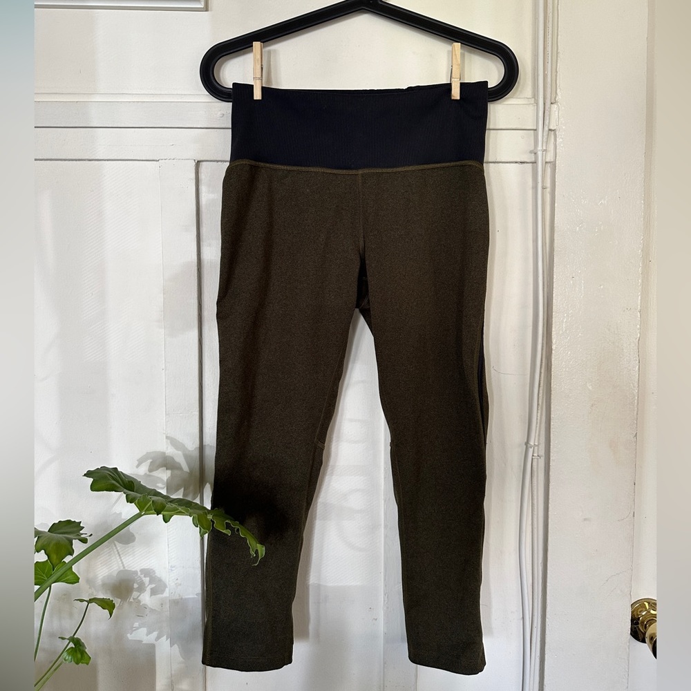 REI Co-op 3/4 Leggings in Green